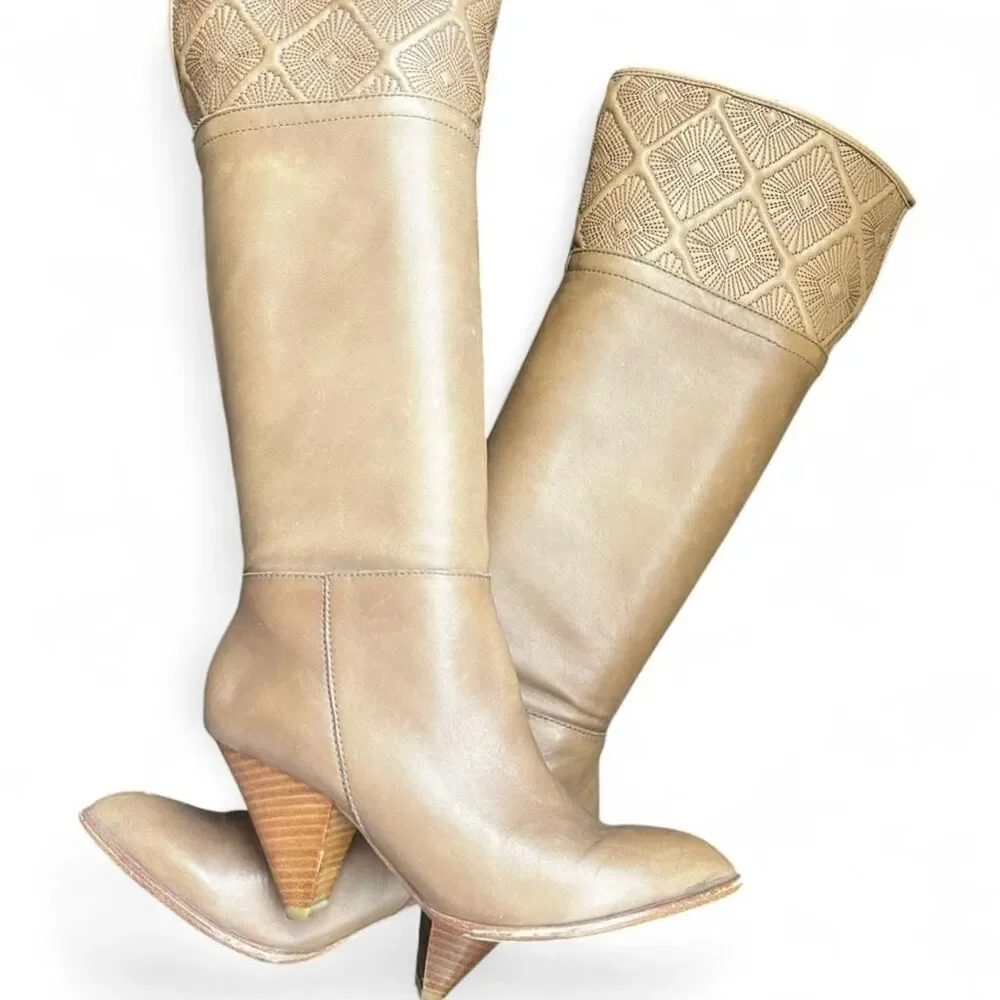 B. Makowsky Tan Leather Knee High Boots 6.5 Geometric Western Pull On Y2K